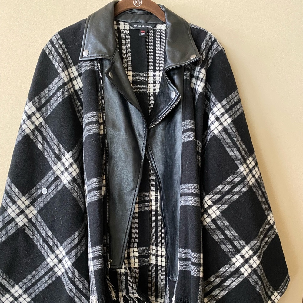 Rock n republic size large. New without tags